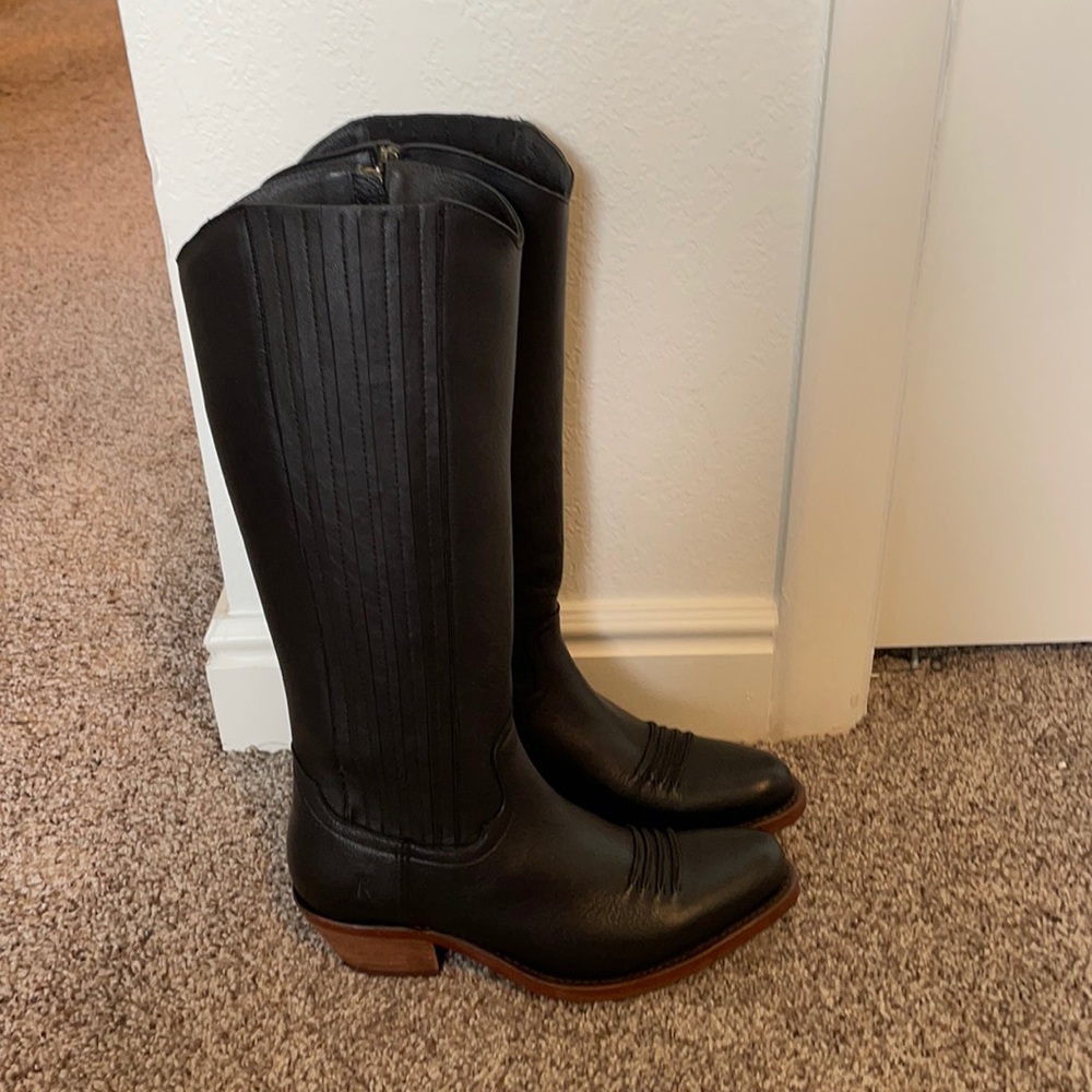 Reba by Justin women’s cowgirl boots size 8.5